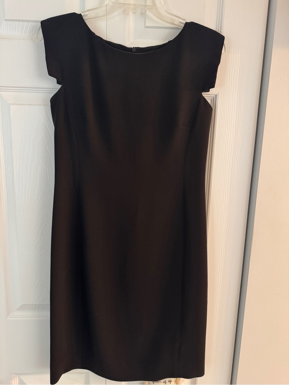 MM LaFleur Black Cap-Sleeve Sarah Dress Sz 2